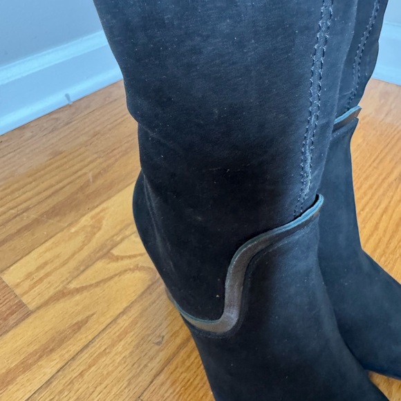 Elegant Black Knee-High Women's Boots - Picture 5 of 11